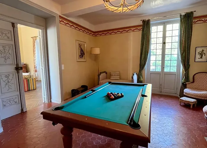 Domaine Du Castellas فندق مبيت وإفطار Saint-Raphaël