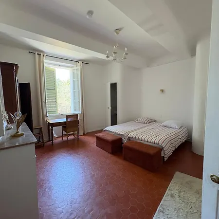 Domaine Du Castellas 3*